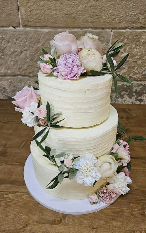 Torte mit Blumen