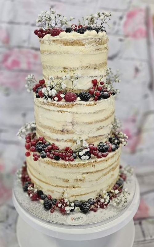 weiße Torte mit Früchten